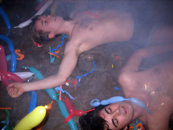 Balloon Sacrifice 2008